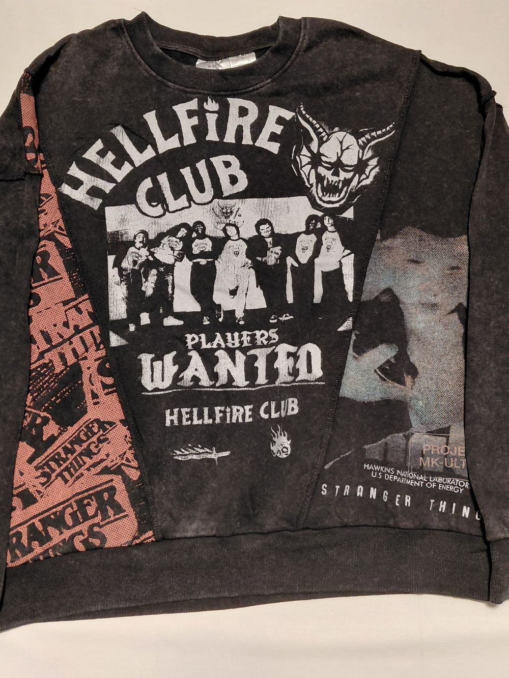 Netflix Stranger Things Sweatshirt Black Hellfire Club New NWT